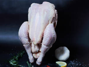 Freiland Hähnchen schwarz ca. 1200 g